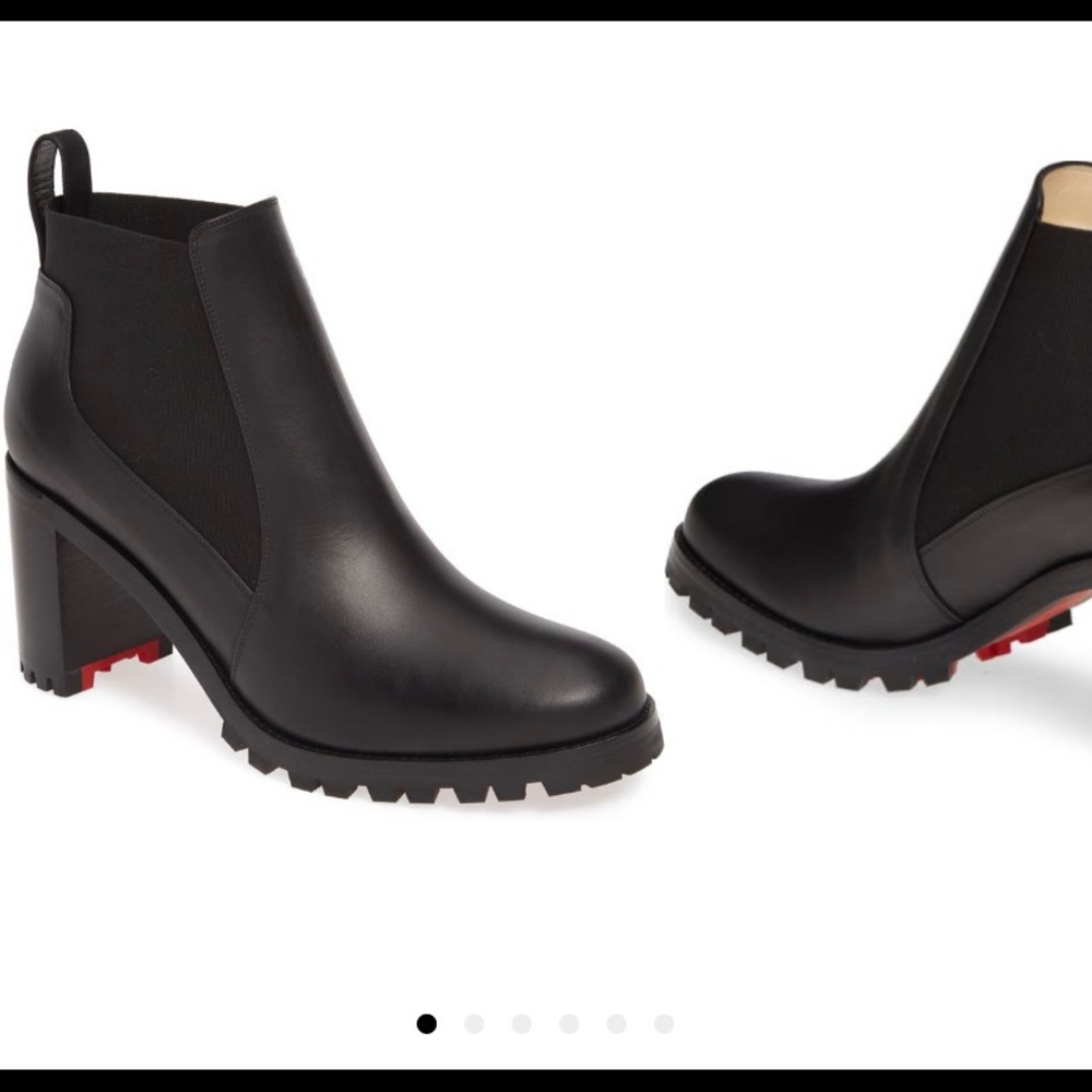 Christian Louboutin boots never worn beautifully comfortable🥰🥰🥰